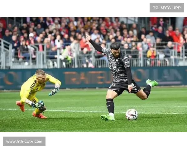 朗斯门将里塞：20岁小将34次扑救，成球队后防关键一环